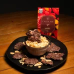 Lascas de chocolate ao leite com amêndoas 100g Capixabí – cremosidade e crocância - Imagem 3